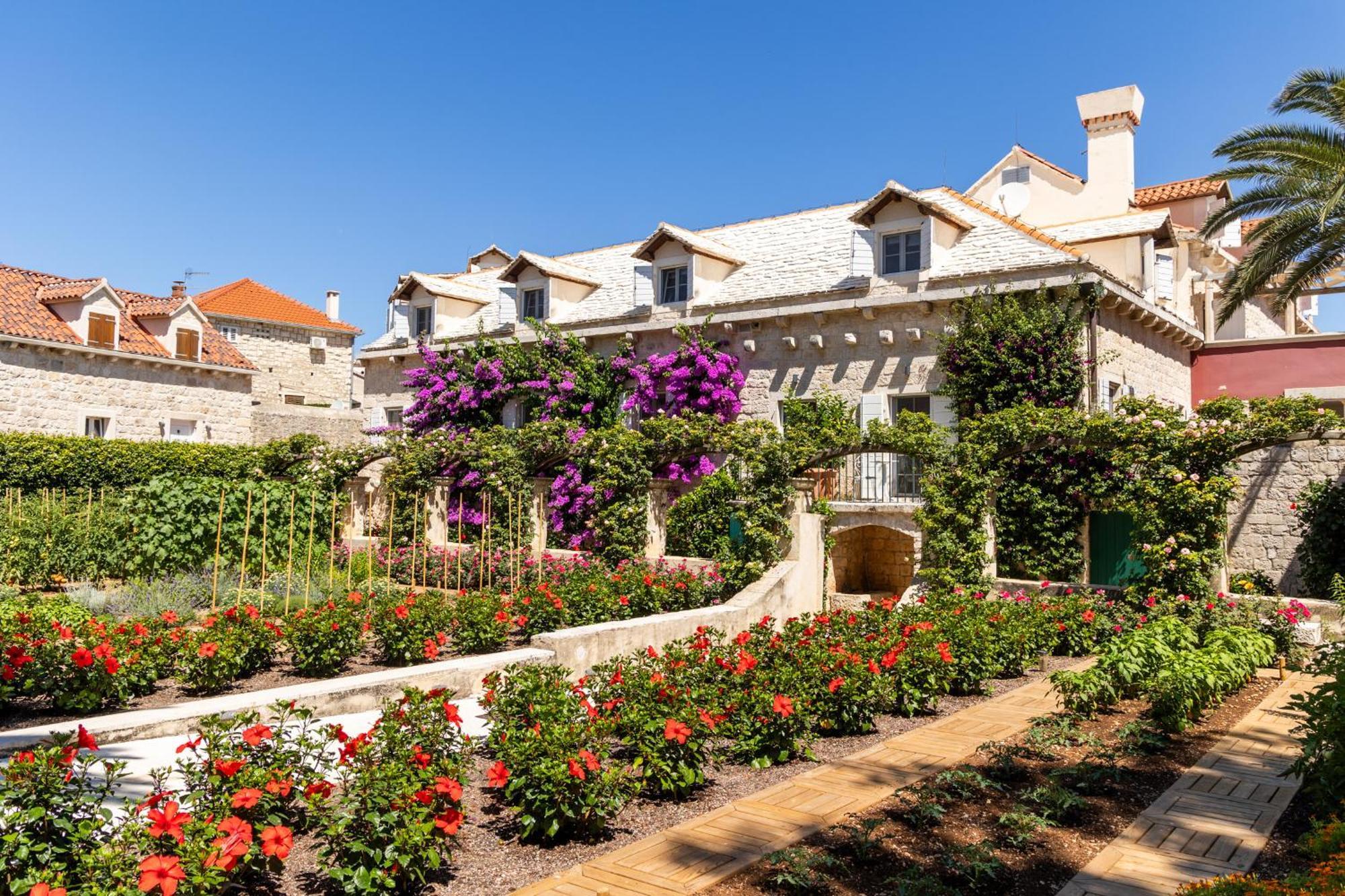 סוטיבאן Hotel Lemongarden - Adults Only מראה חיצוני תמונה